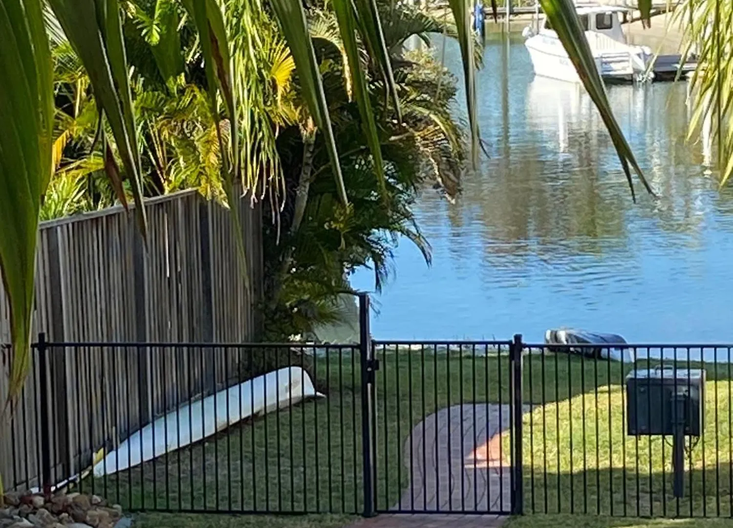 Belmondo'S 4 Noosa Heads